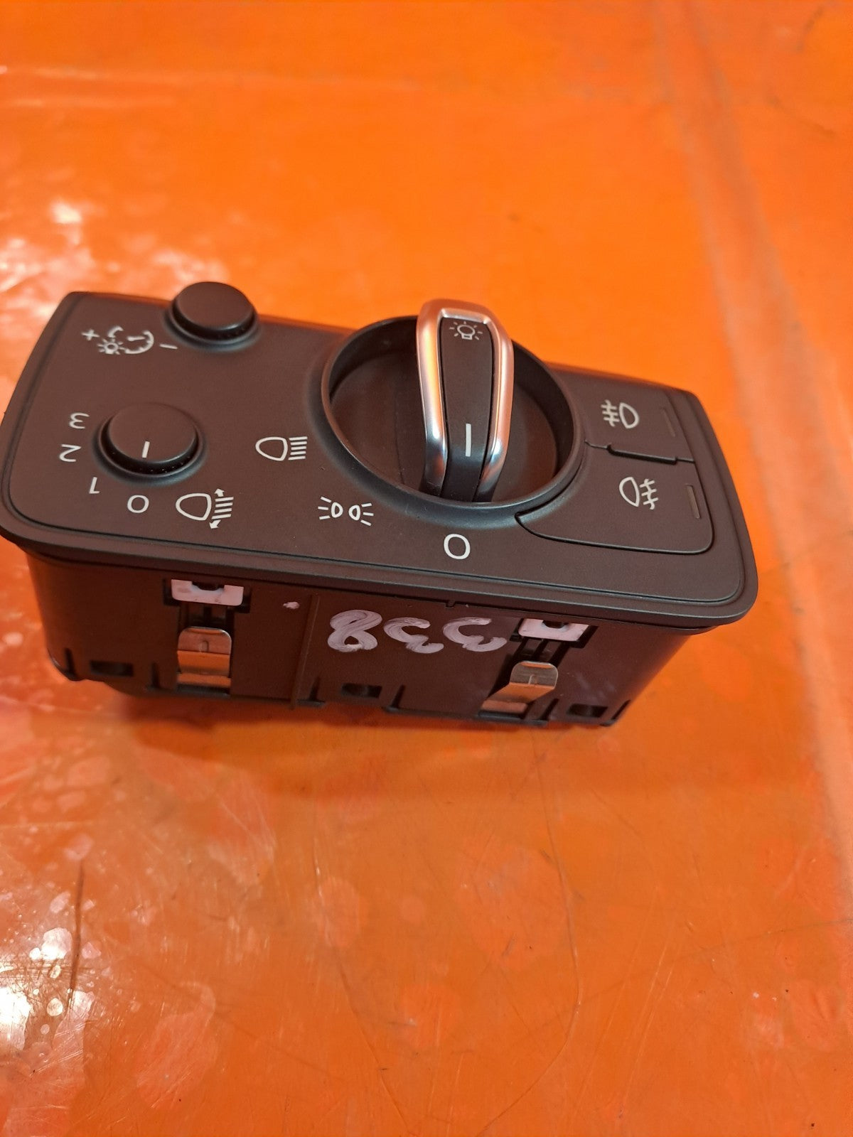 ebay-src:https://i.ebayimg.com/00/s/mtywmfgxmjaw/z/uymaaeswf9hpacc8/$_57.jpg