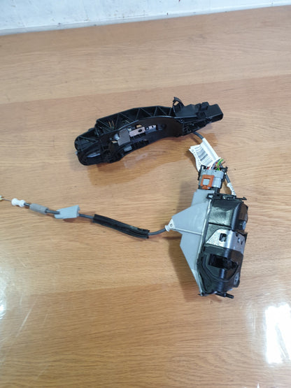 ✅Peugeot 208 2020 Rear Left Door Lock Mechanism 9802977380 Warranty A197 - Image 1