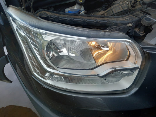 2019 Ford Transit 310 Right Driver Side Headlight BK31-13D152-AG Warranty A424 - Image 1