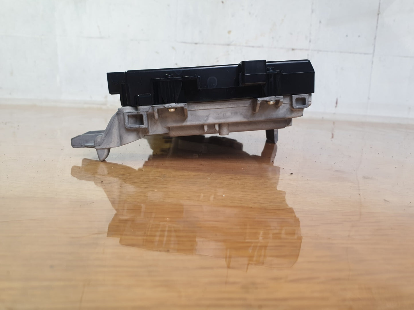 ebay-src:https://i.ebayimg.com/00/s/mtiwmfgxnjaw/z/0xwaaosw905mtngo/$_57.jpg