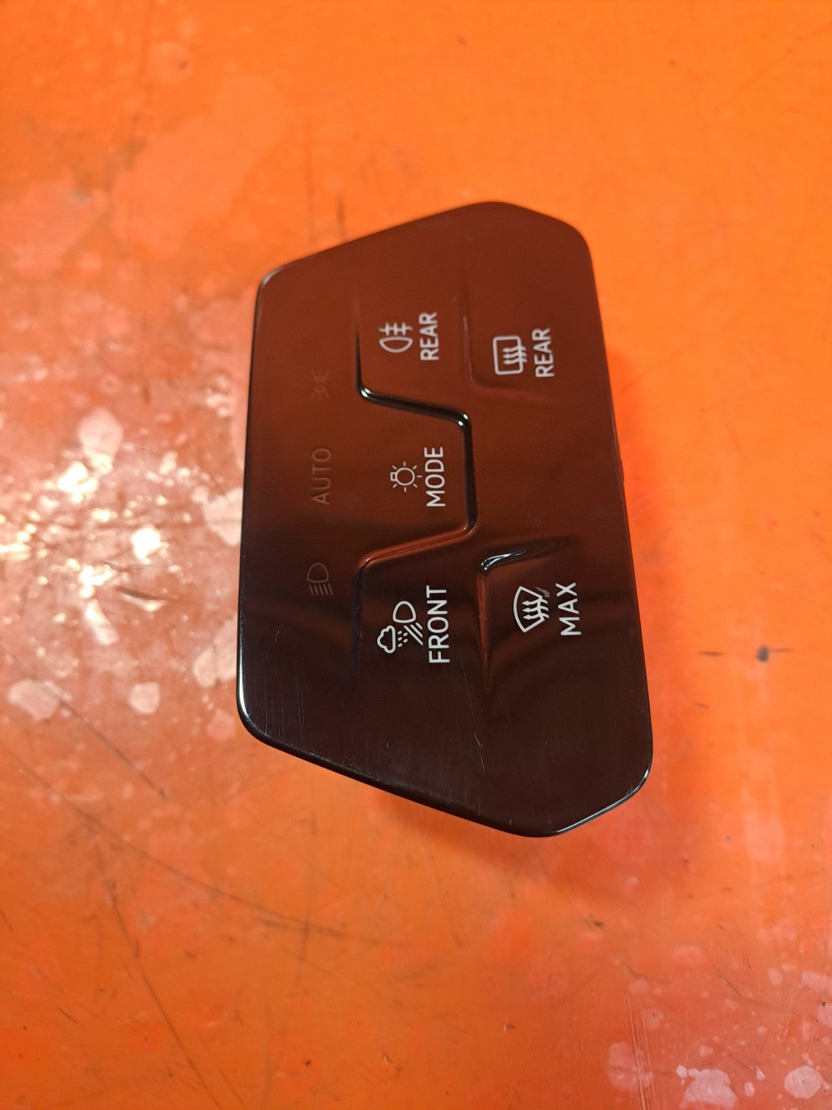 ebay-src:https://i.ebayimg.com/00/s/mtywmfgxmjaw/z/ptqaaesw-9ppnwfw/$_57.jpg