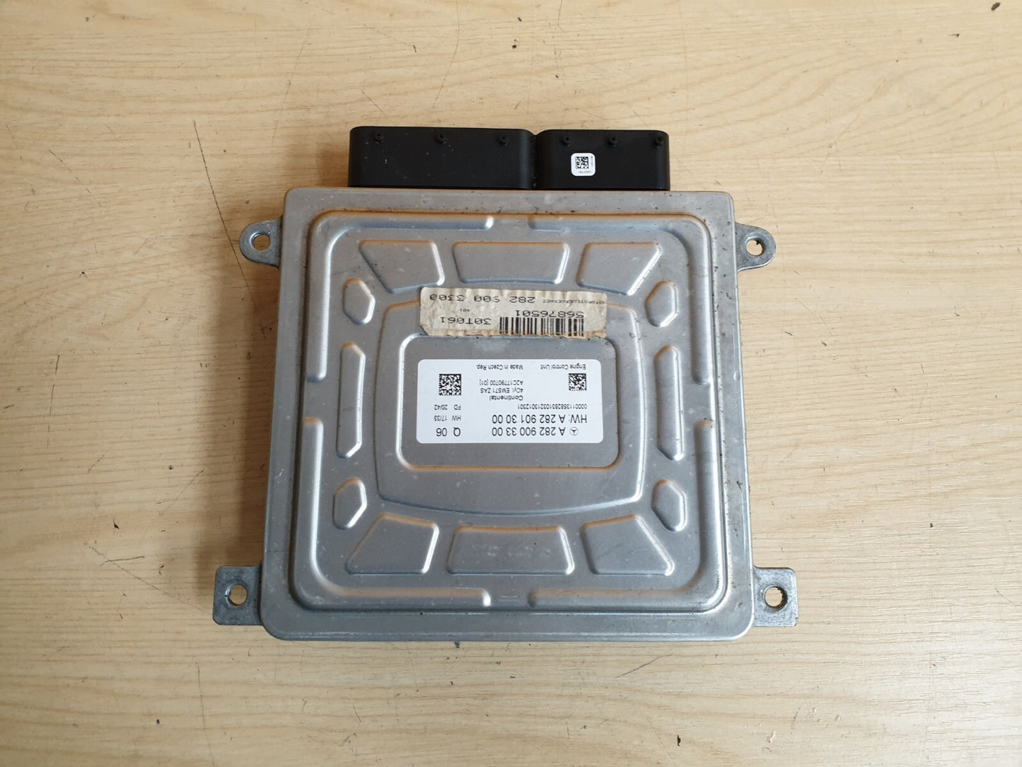ebay-src:https://i.ebayimg.com/00/s/mtiwmfgxnjaw/z/chaaaoswqjbknuxd/$_57.jpg