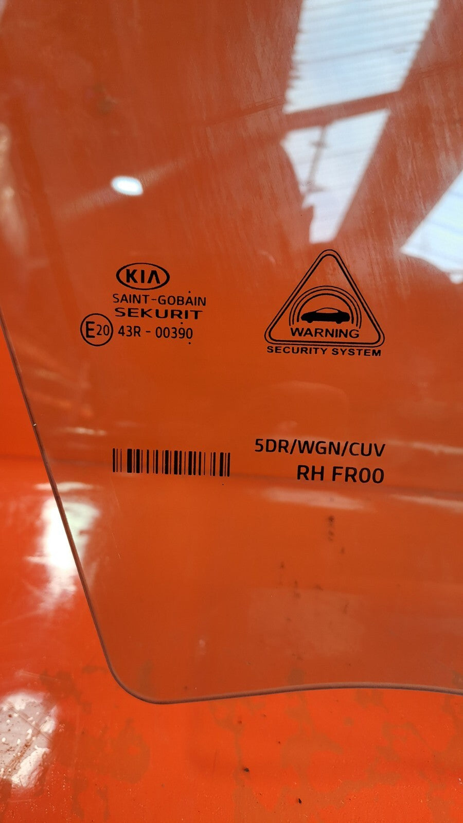 KIA Xceed 4 Isg 1.5 Petrol 2021 FRONT RIGHT DOOR WINDOW GLASS 43R-00390 Warranty - Image 4