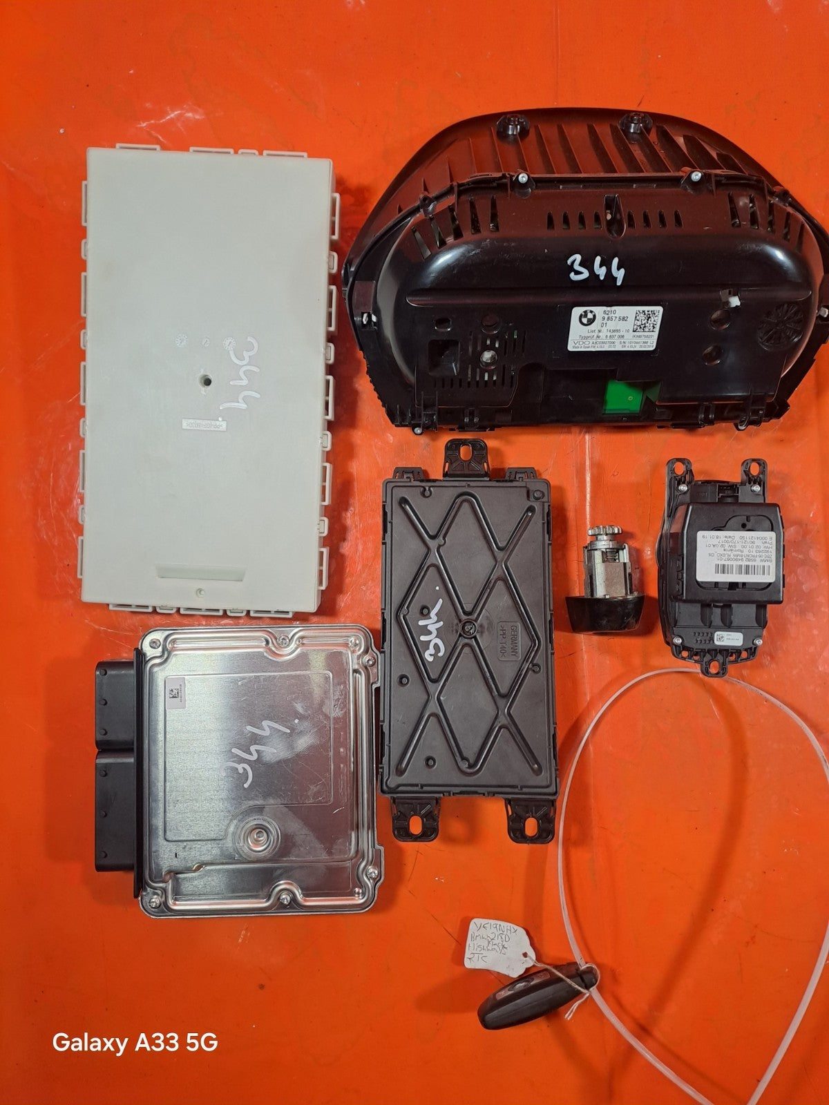 ebay-src:https://i.ebayimg.com/00/s/mtywmfgxmjaw/z/dceaaeswot5peegi/$_57.jpg