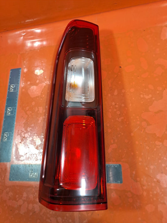✅2016 RENAULT TRAFIC MK3 Sl27 1.6D REAR LEFT TAIL LIGHT 265556737R WARRANTY A256 - Image 2