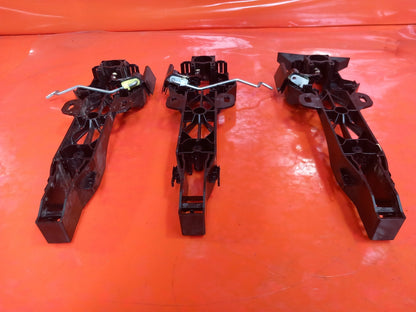 Dacia Jogger 1.0 Petrol 2024 Exterior Door Handle Brackets 806067531R Warranty - Image 9