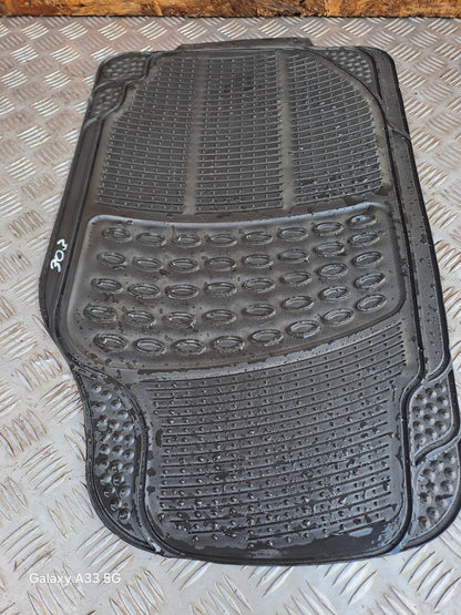 ✅2018 BMW X1 F48 2.0P RUBBER MATS SET + WARRANTY A303 - Image 10