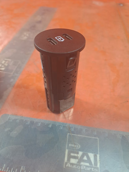 ✅FORD KUGA ST-LINE 2.5 PETROL 2025 TWIN USB-C POWER PORT SOCKET OUTLET Warranty - Image 3