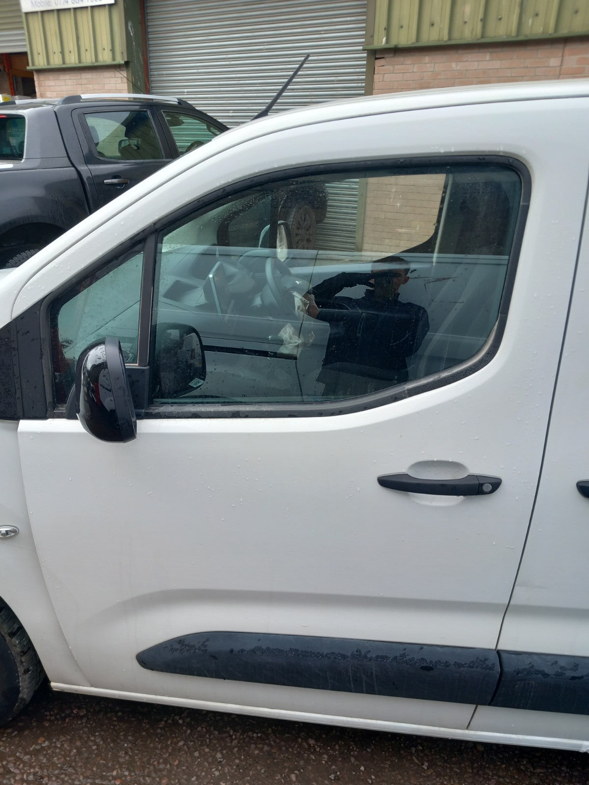 2022 Peugeot Partner K9 Front Left Passenger Door Bare White Warranty A419 - Image 1