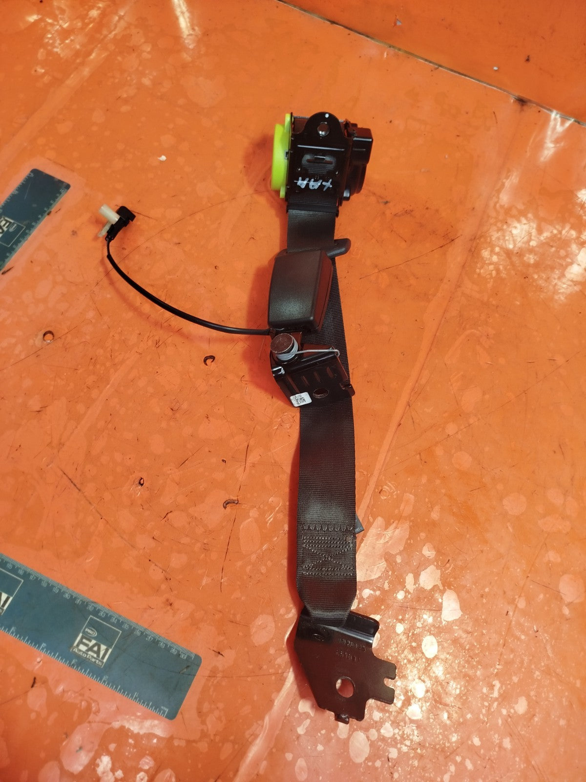 ✅FORD MONDEO MK5 2017 REAR LEFT SEAT BELT DS73F611B64AE35B8 DS73F60045 Warranty - Image 1