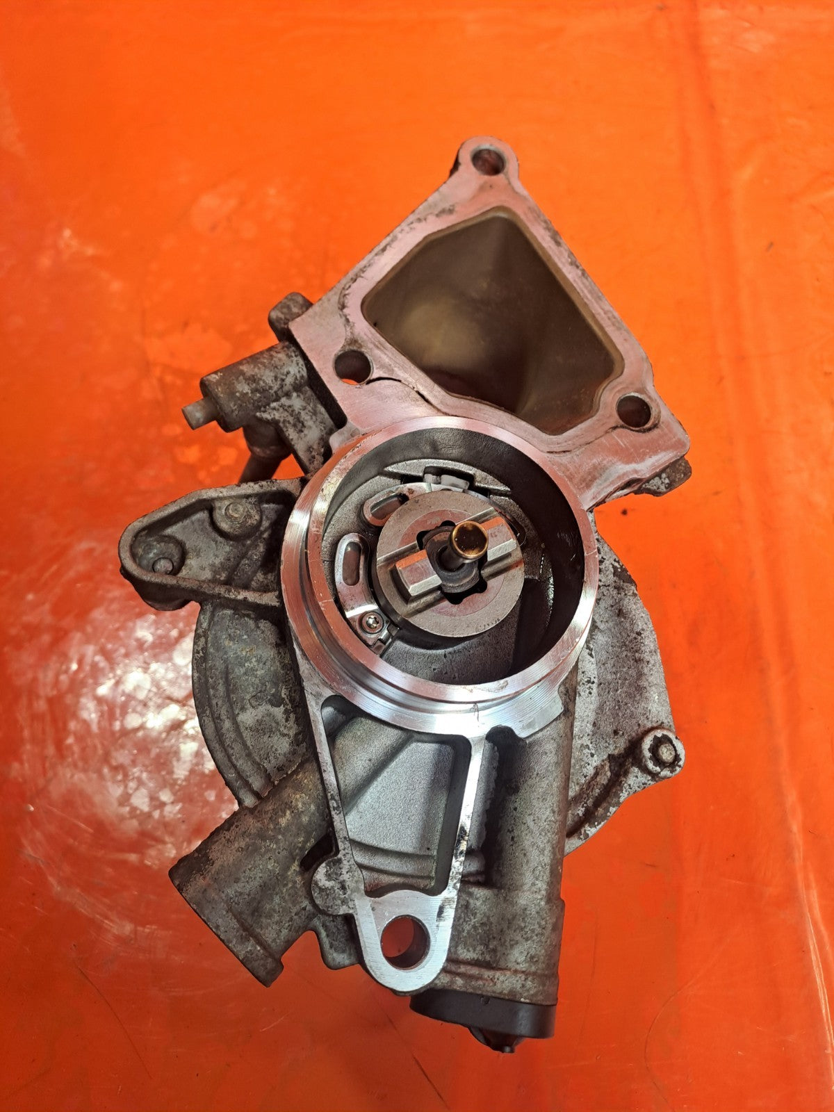 ✅FORD TRANSIT CUSTOM 2.2 DIESEL 2013 VACUUM PUMP BK2Q2A451 Warranty A350 - Image 2