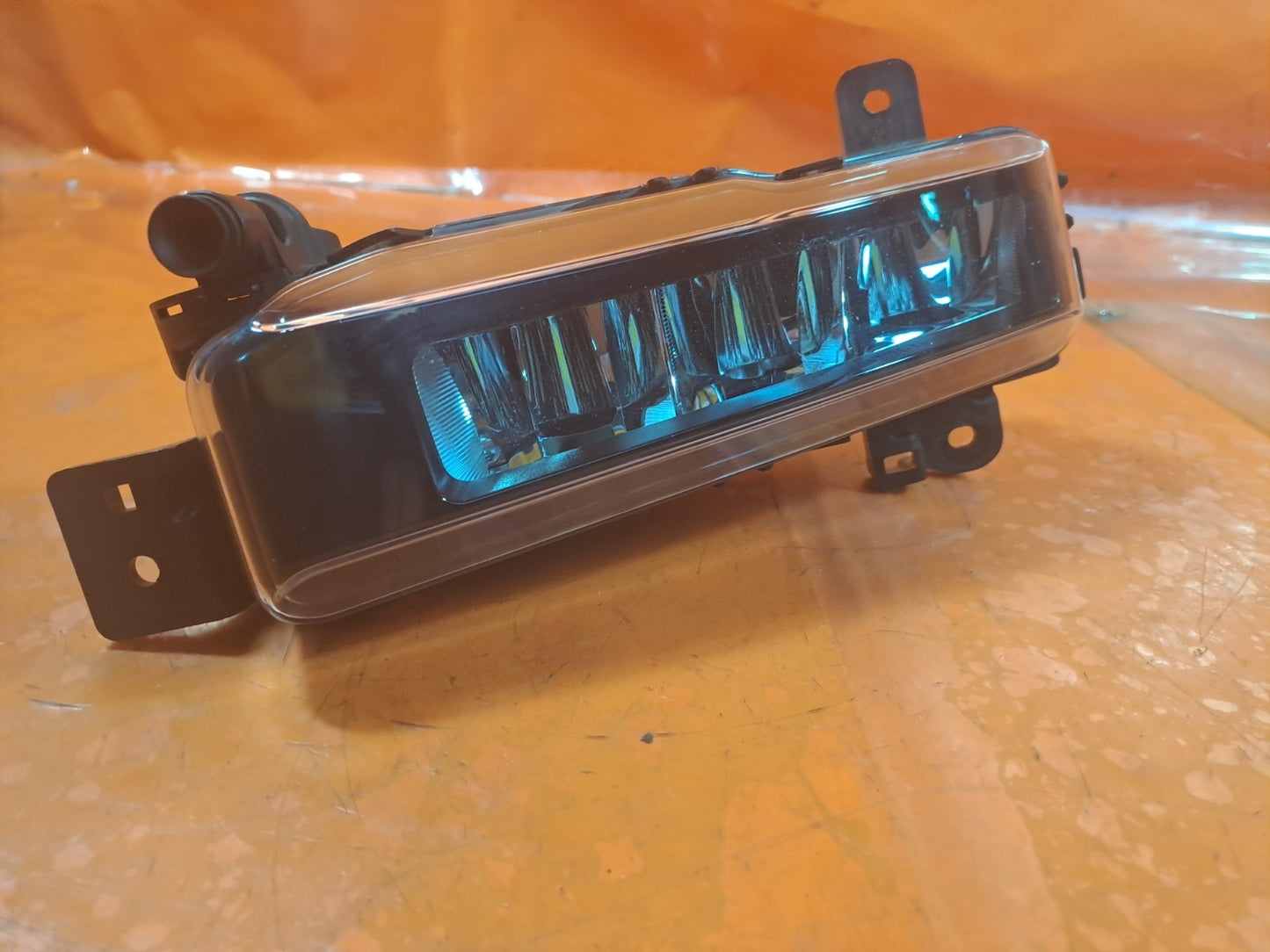ebay-src:https://i.ebayimg.com/00/s/mtiwmfgxnjaw/z/eboaaeswnjlpqvtg/$_57.jpg