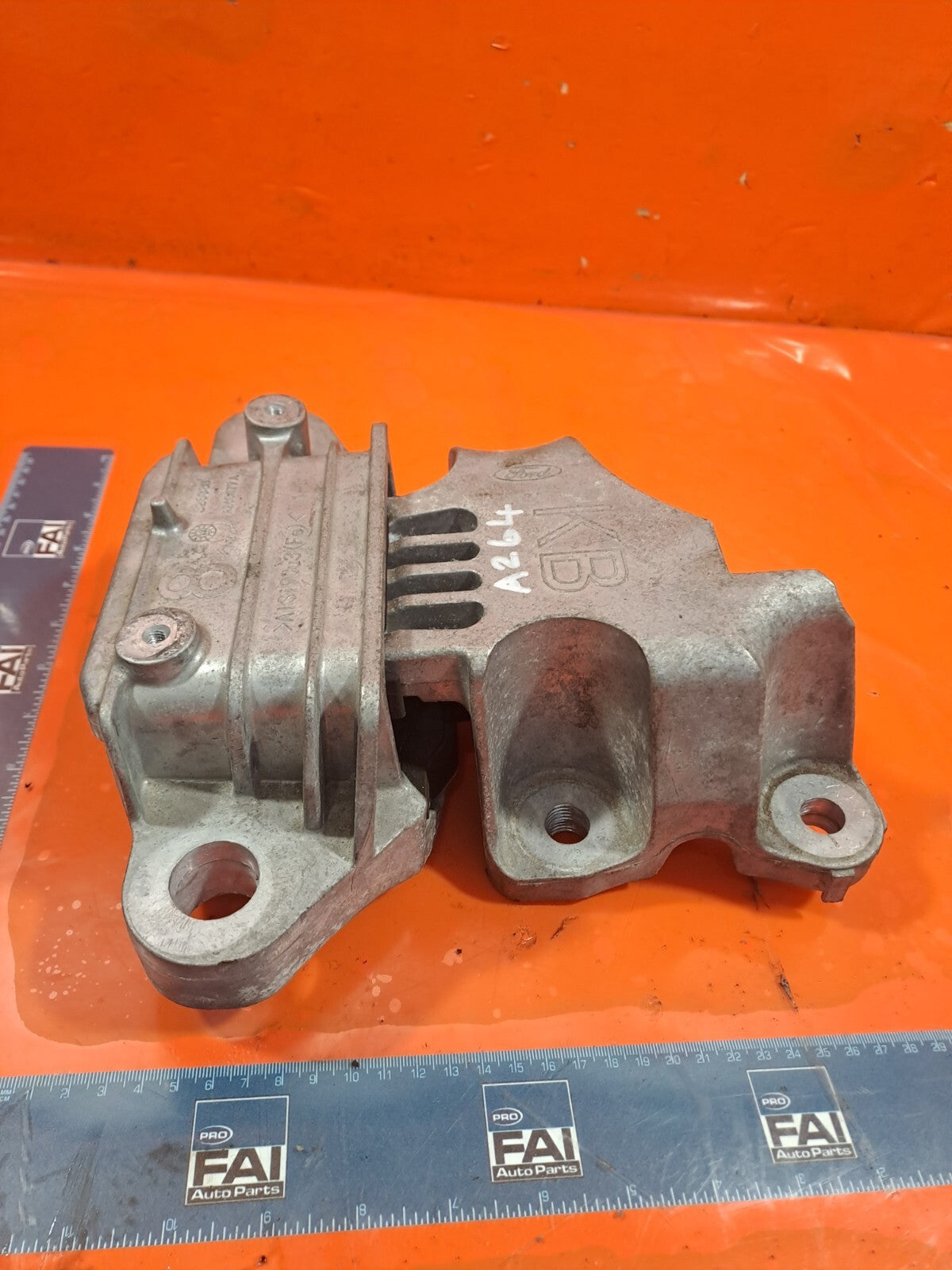 ebay-src:https://i.ebayimg.com/00/s/mtywmfgxmjaw/z/tgqaaoswdmpnuu1c/$_57.jpg
