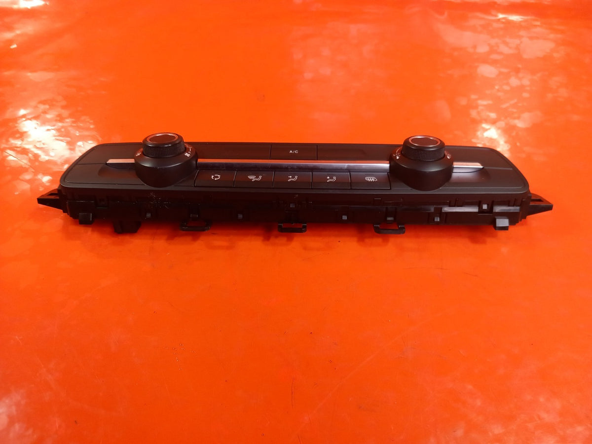 ebay-src:https://i.ebayimg.com/00/s/mtiwmfgxnjaw/z/vicaaesw1mjqvhhc/$_57.jpg