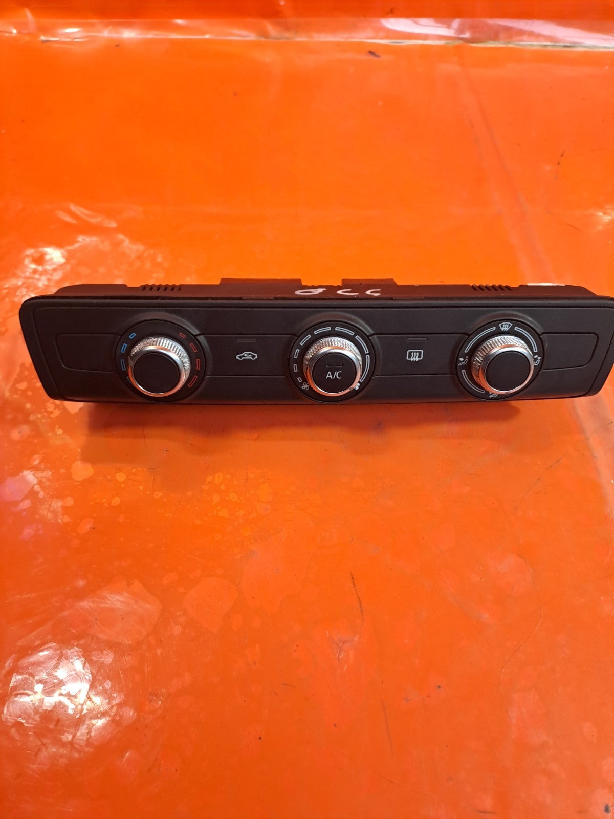 ✅AUDI A3 1.6 DIESEL 2013 A/C HEATER CLIMATE CONTROL PANEL 8V0820047B Warranty - Image 2