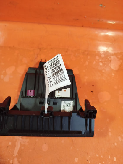 ✅2019 MERCEDES A CLASS W177 USB PORT CONNECTOR A2478203902 + WARRANTY A260 - Image 3