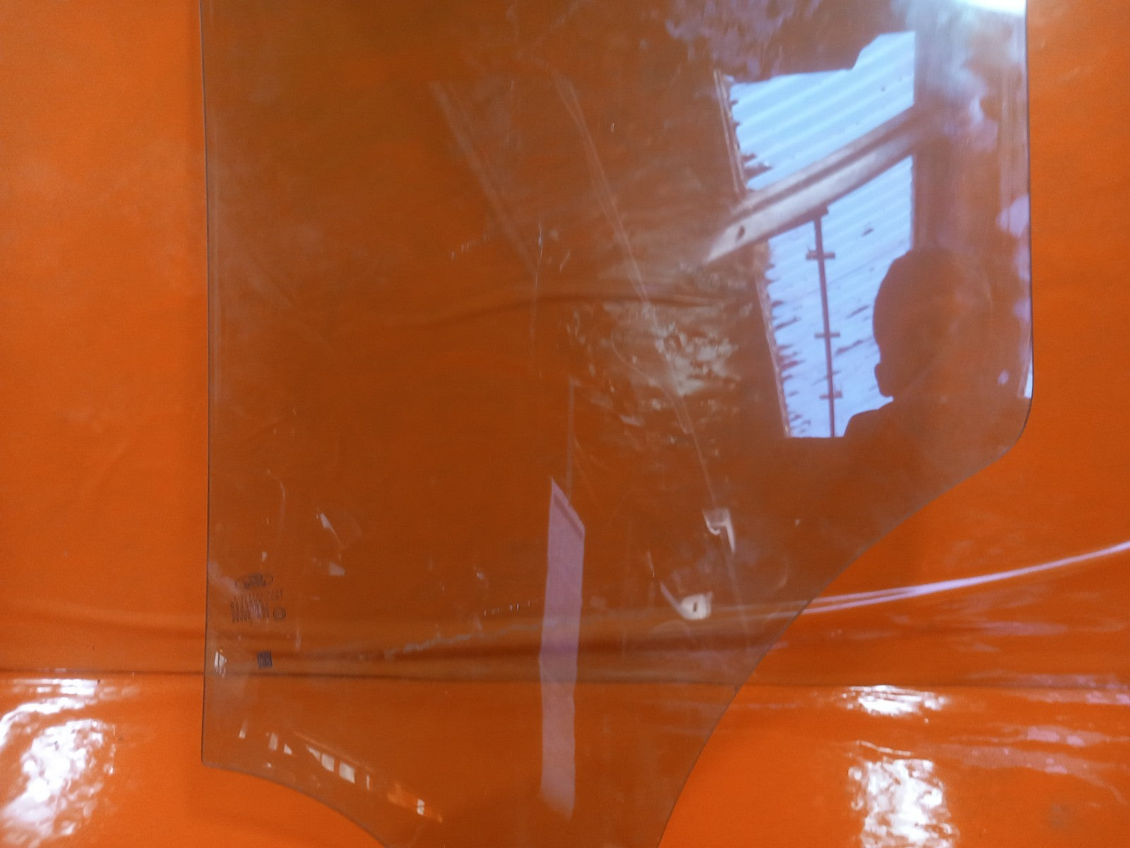 2015 Ford Tourneo Custom Front Right Door Glass BK21-V21410-A Warranty A377 - Image 9