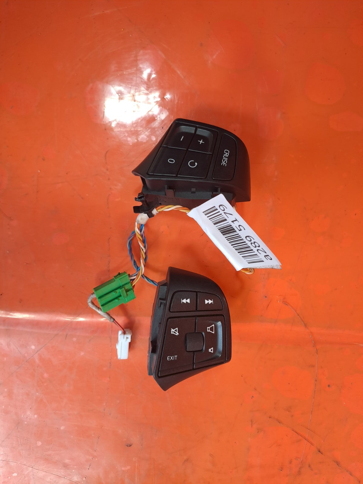 ✅Volvo Xc60 2012 2.4 D STEERING WHEEL CRUISE CONTROL SWITCH&RADIO CONTROLS A289 - Image 11