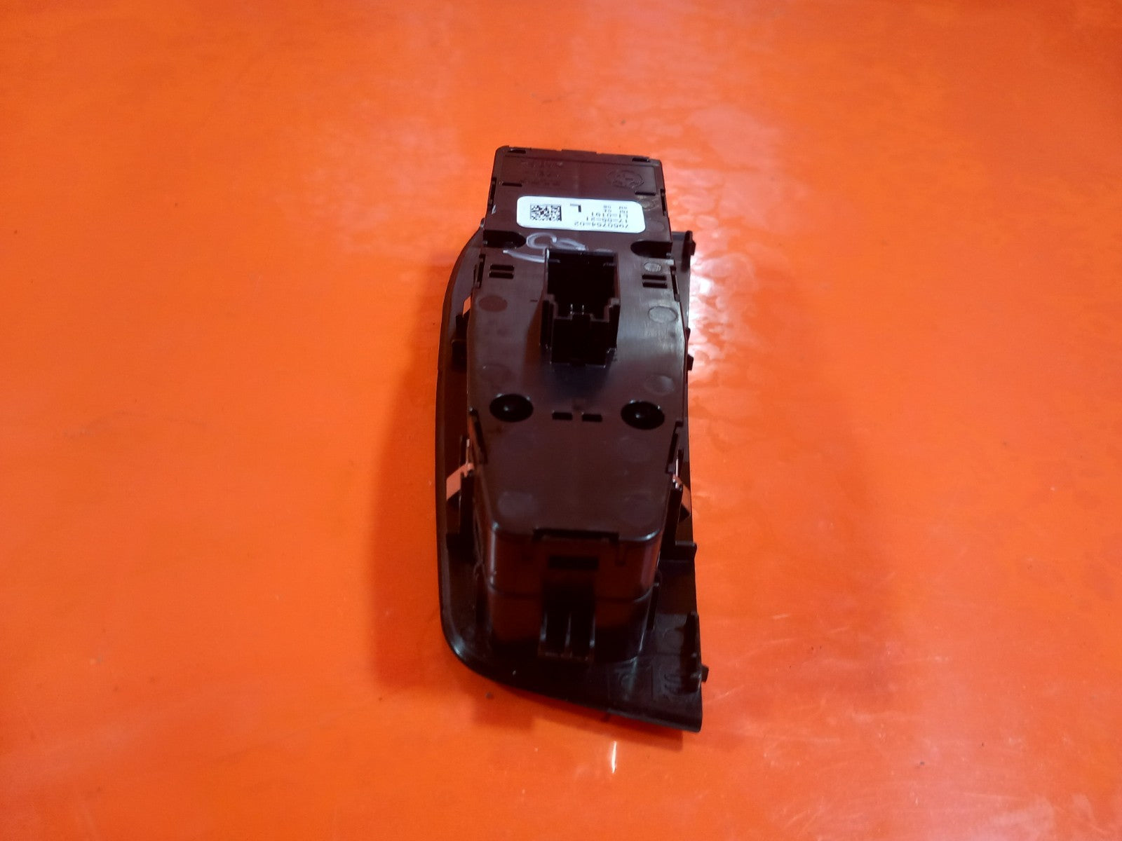 BMW F40 116D 1.5 Diesel 2021 Front Right Door Window Switch 7950754 A365 - Image 10