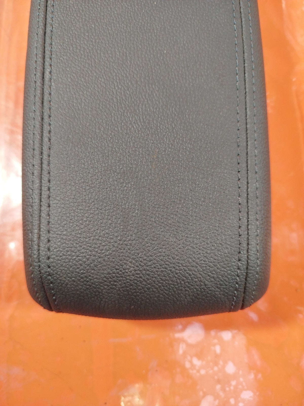 ✅RENAULT CLIO V 1.6 PETROL 2025 CENTRE CONSOLE LEATHER ARMREST Warranty A331 - Image 3