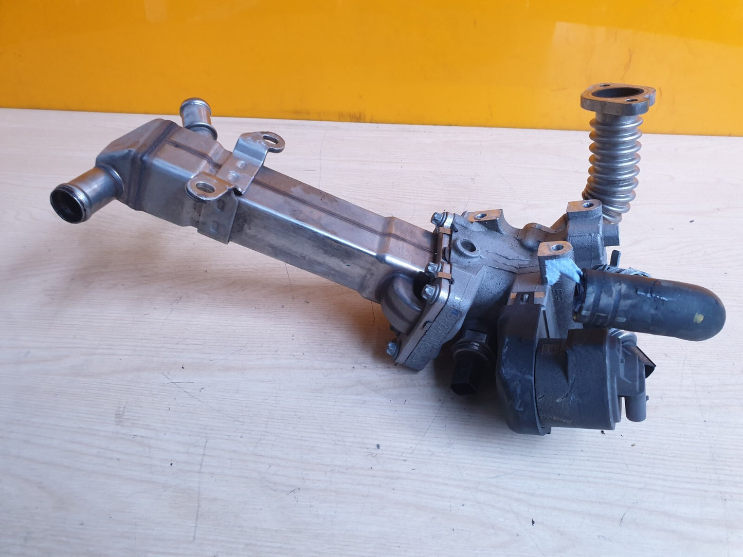 ✅2015 MERCEDES C CLASS W205 2.0P EGR VALVE A2741420519 + WARRANTY A061 - Image 1