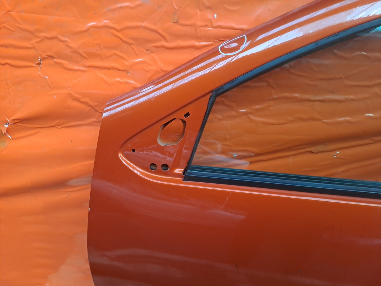 ✅2024 Dacia Duster Journey Front Left Door Orange Dent + Warranty A364 - Image 2