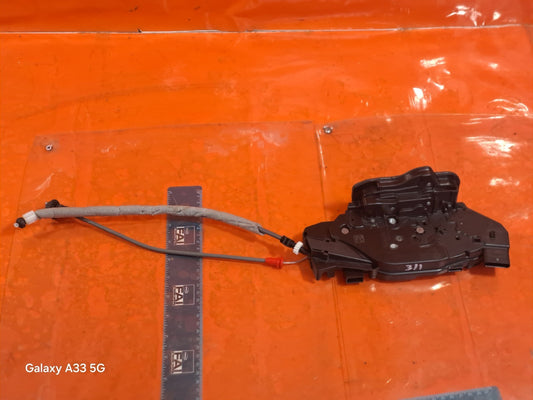 ✅MERCEDES A180 SPORT 1.3 PETROL 2025 REAR RIGHT DOOR LOCK MECHANISM A1770032999 - Image 1