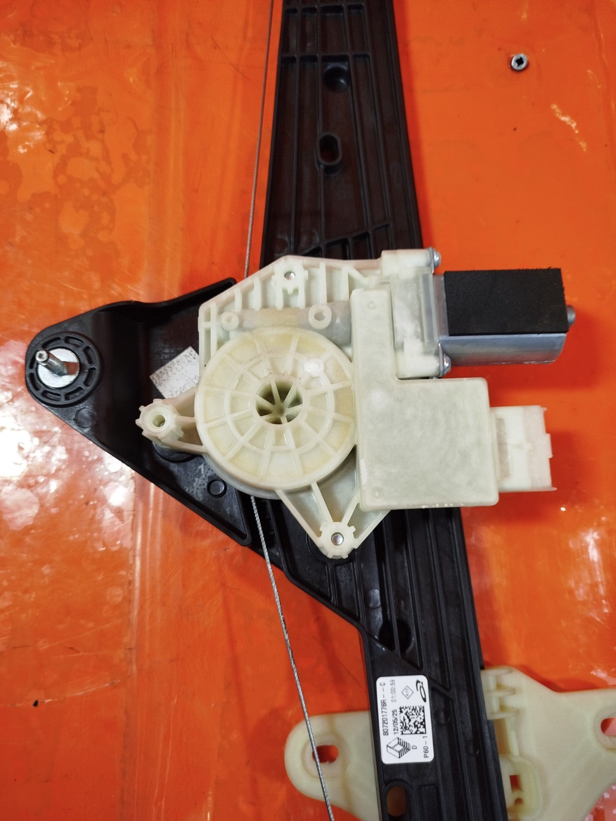 ✅RENAULT CLIO V 1.6 PETROL 2025 FRONT RIGHT WINDOW REGULATOR MOTOR 807201776R - Image 3