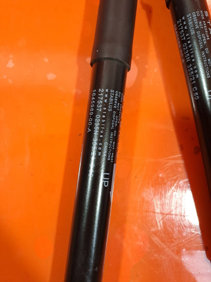✅2018-2025 TESLA MODEL 3 FRONT BONNET GAS STRUTS PAIR 1645989-00-A WARRANTY A241 - Image 4