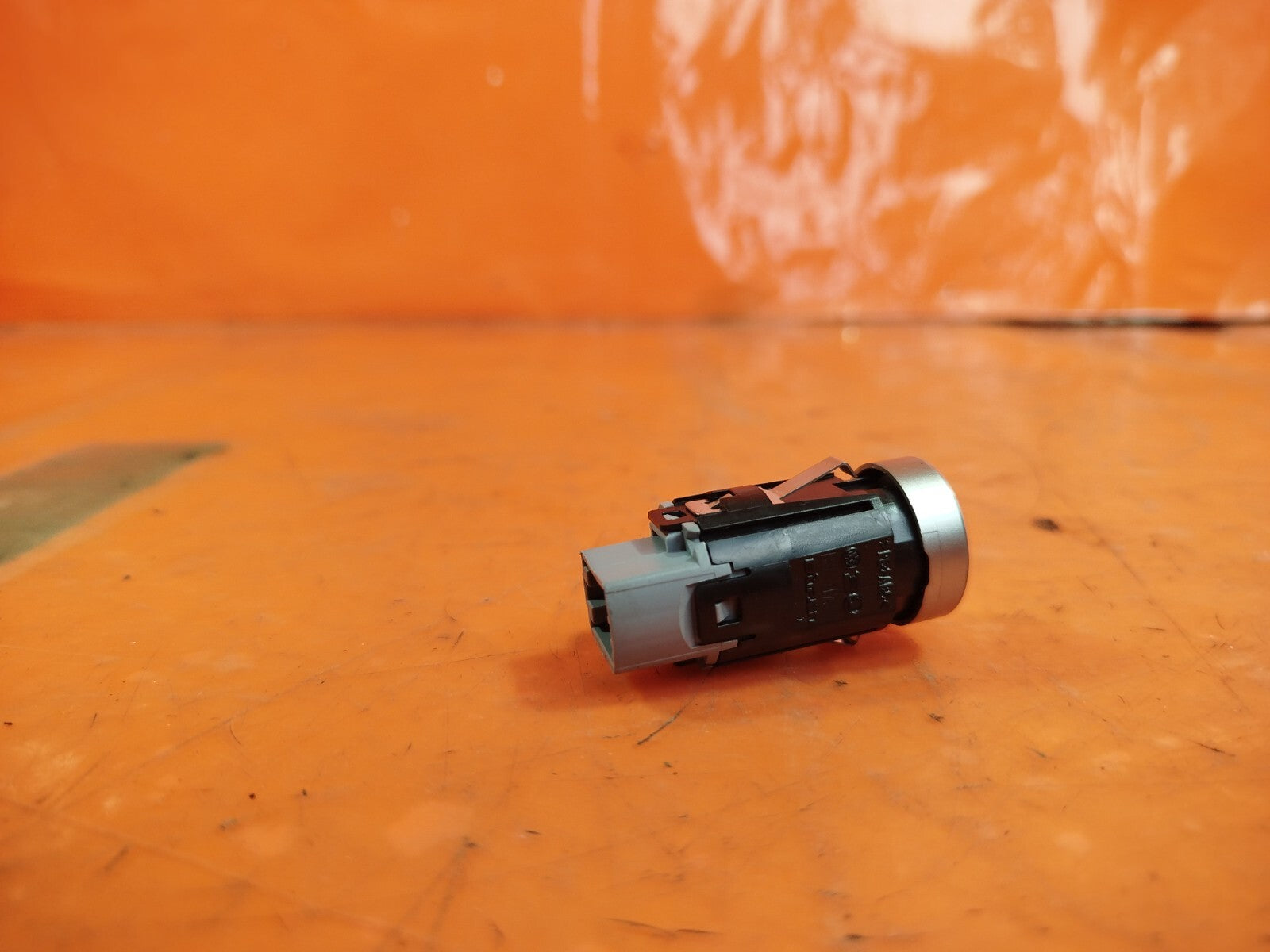 ✅CUPRA BORN V2 Ev 2023 ENGINE IGNITION START STOP SWITCH BUTTON 5H0959839 A272 - Image 4