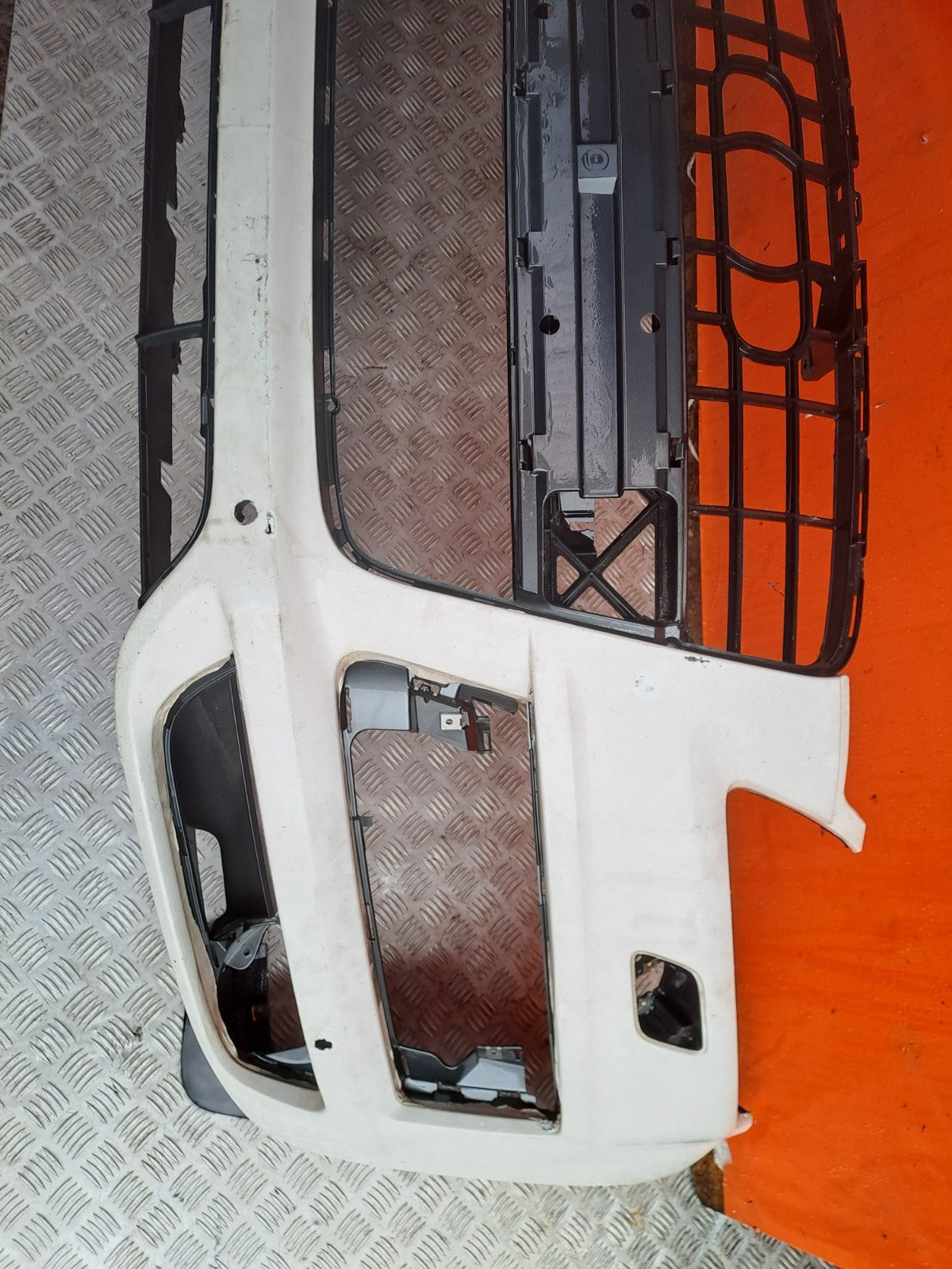 ✅2007 Audi Q7 4L S LINE 3.0D Front Bumper White Z7S + WARRANTY A295 - Image 8
