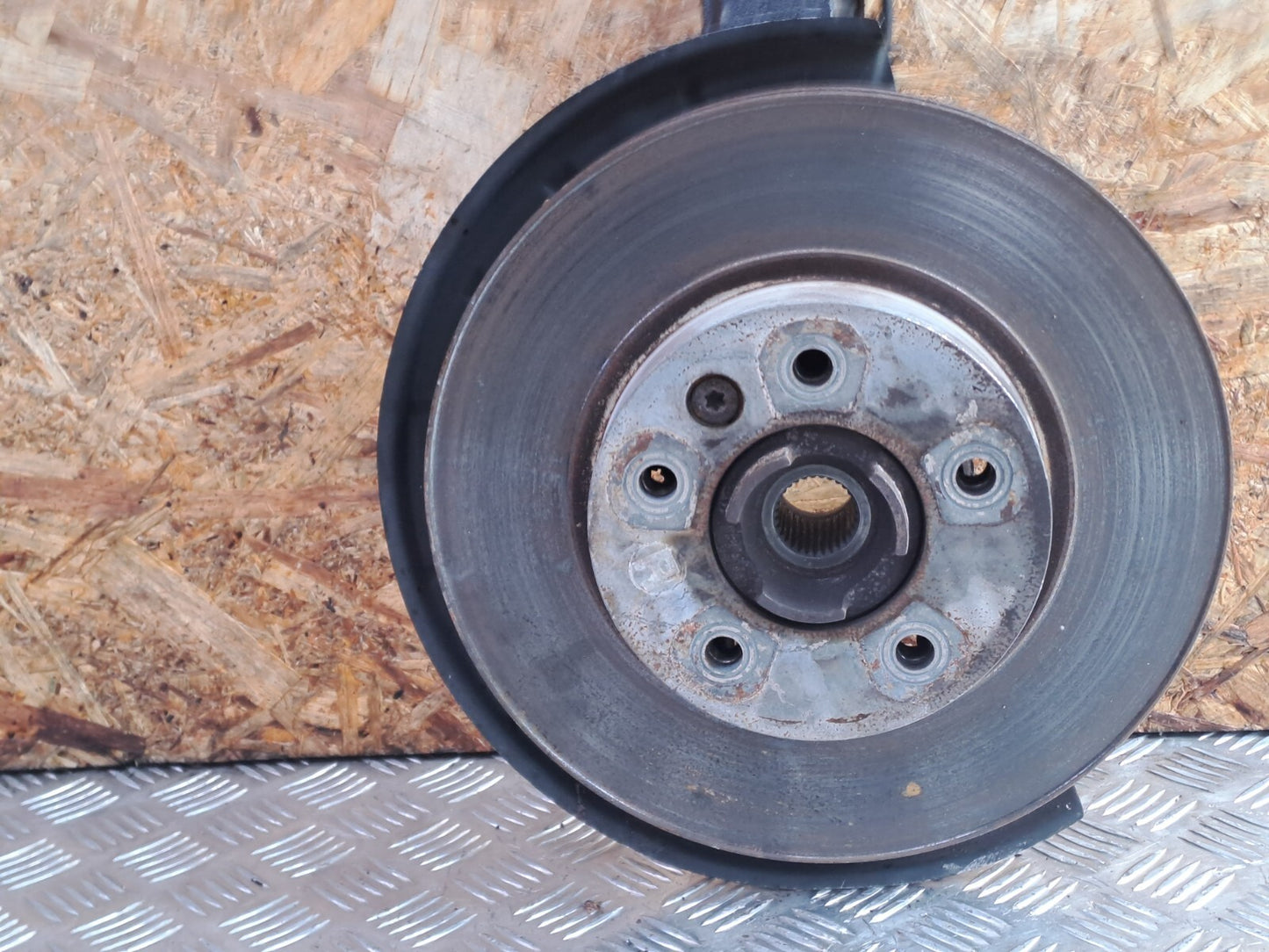 ✅Porsche Cayenne V6 2010 3.6 Petrol FRONT RIGHT SUSPENSION LEG HUB 7L0615311B - Image 3
