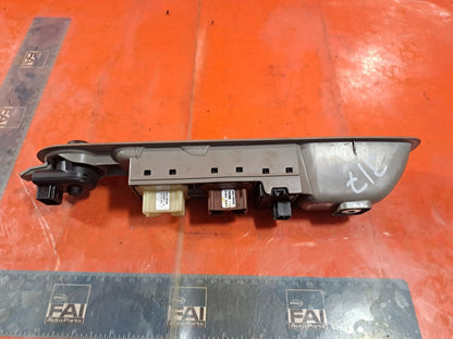 ebay-src:https://i.ebayimg.com/00/s/mtiwmfgxnjaw/z/dzyaaeswe6dpovi2/$_57.jpg