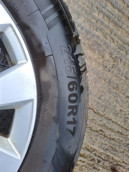 ✅2021 Renault Captur MK2 Iconic Alloy Wheel with Tyre 215/60 R17 403001698R A385 - Image 2
