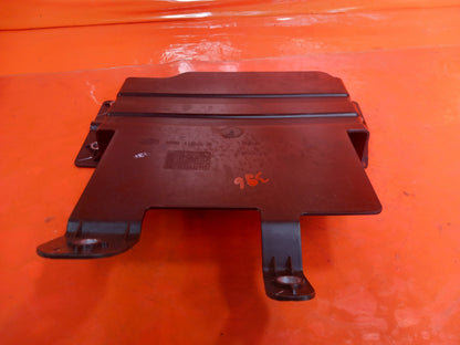 Land Rover Defender L663 3.0 Diesel 2025 Left Interior Part M8B2112D75AA A396 - Image 3