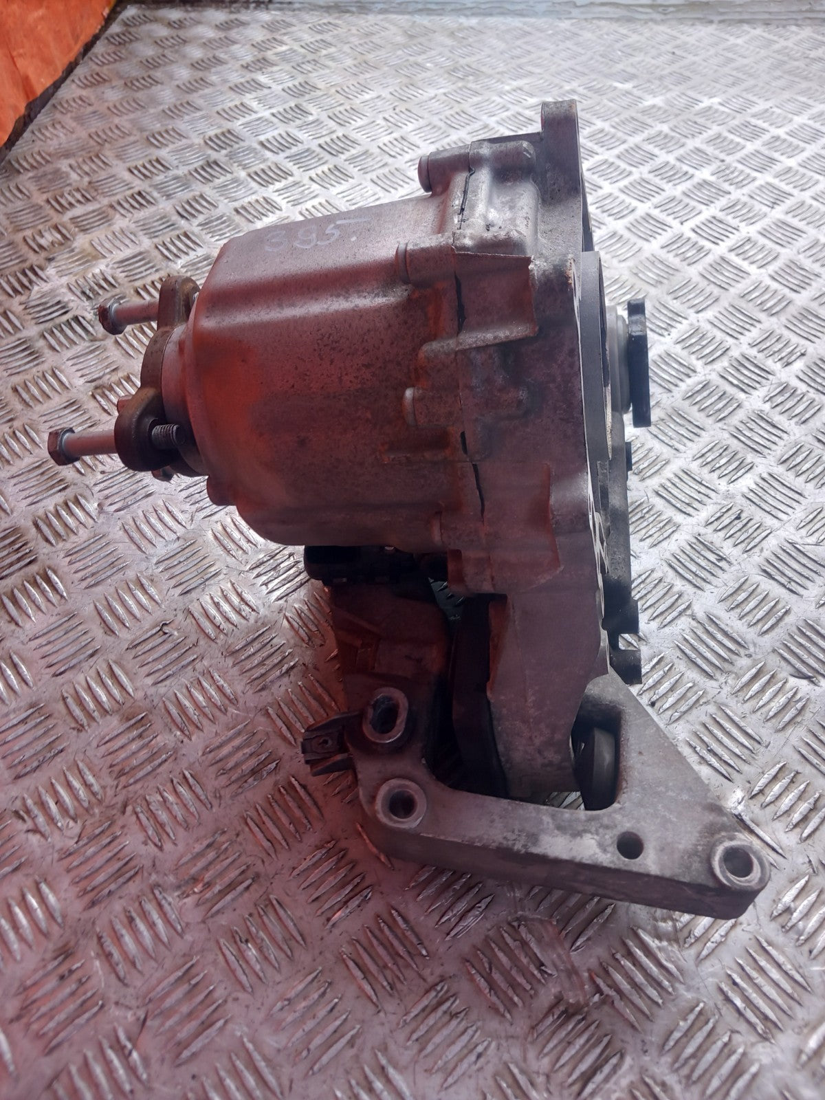 2013 BMW 3 Series F30 Transfer Case Box 8643153 Warranty A395 - Image 3
