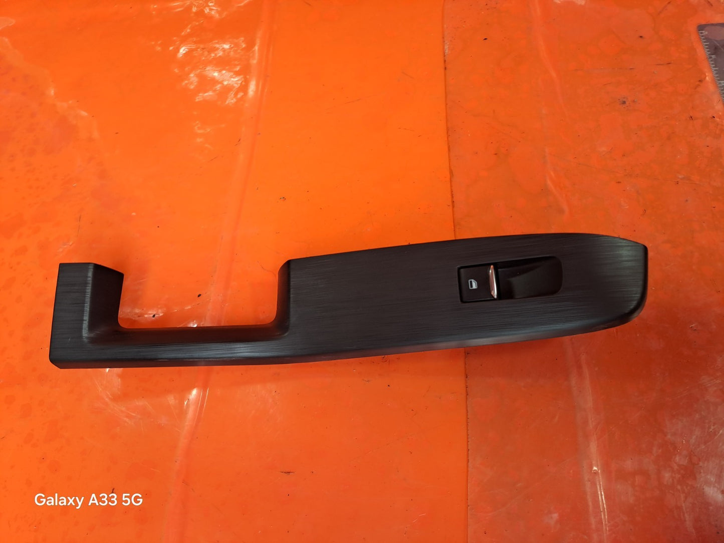 ✅FORD GALAXY ZETEC 2.0 DIESEL 2018 REAR LEFT WINDOW CONTROL SWITCH LV4B14B133AJW - Image 1