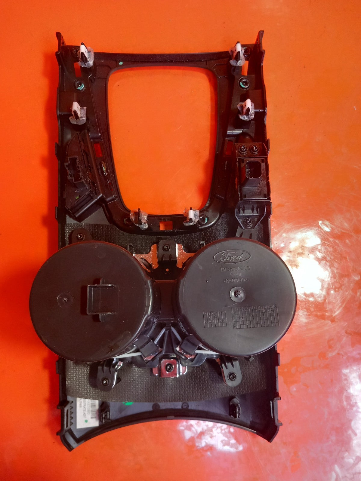 2019 Ford Galaxy MK3 Zetec Centre Console Cup Holder EM2B-R045A76-AE A345 - Image 7