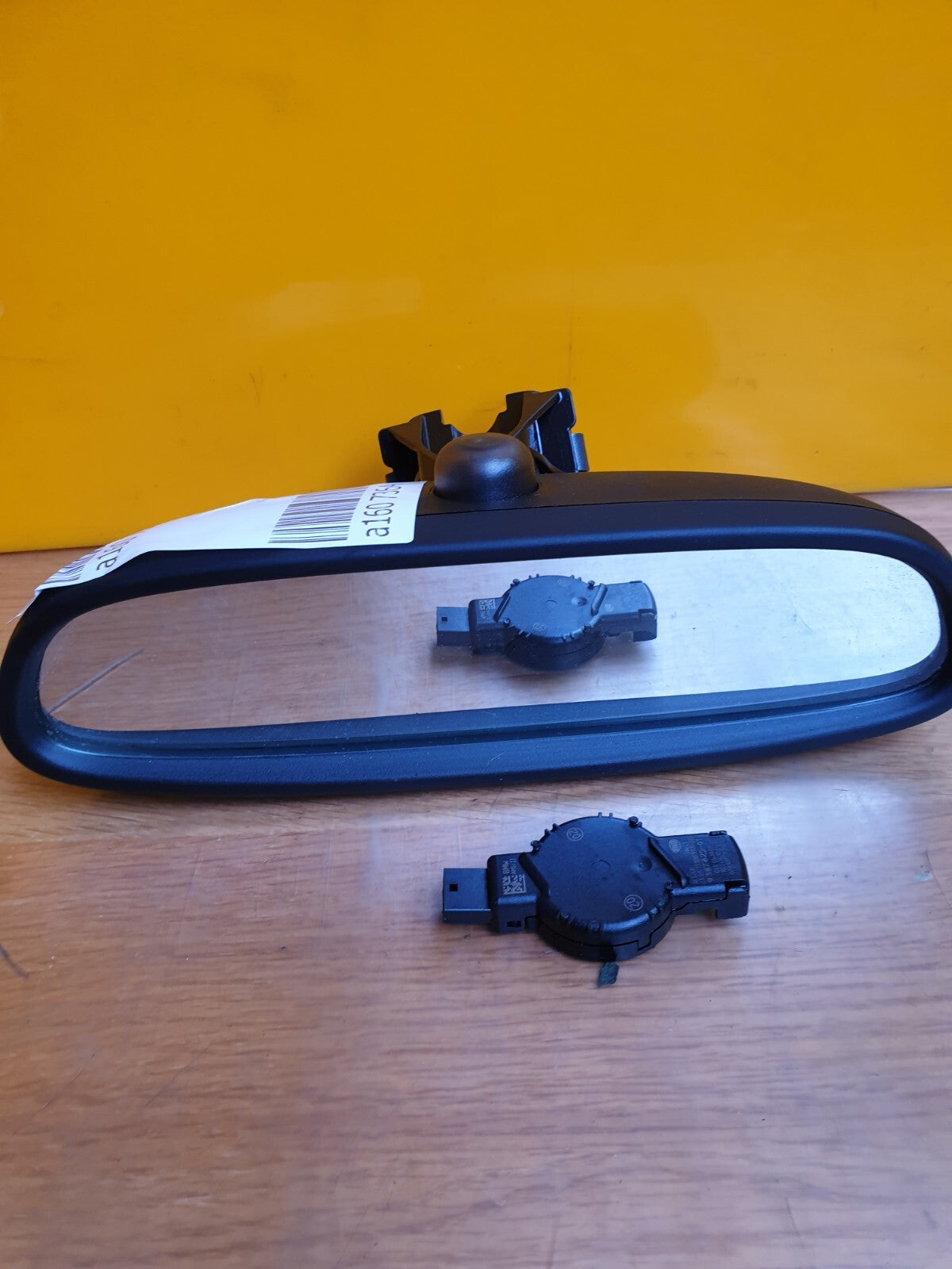 ✅2015 BMW 1 SERIES F20 1.5D INTERIOR REAR VIEW MIRROR & RAIN SENSOR A160 - Image 1