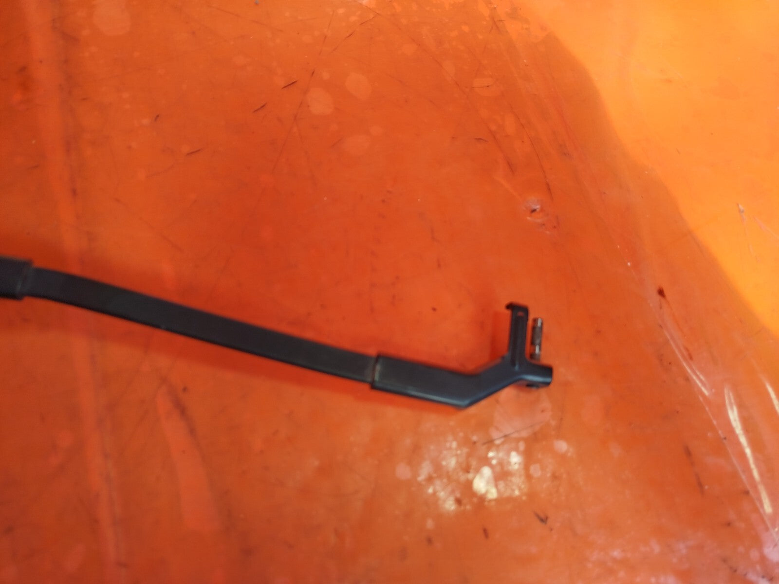✅Mercedes C-Class C250 W204 2.1 Diesel 2011 FRONT RIGHT WINDSCREEN WIPER ARM - Image 2