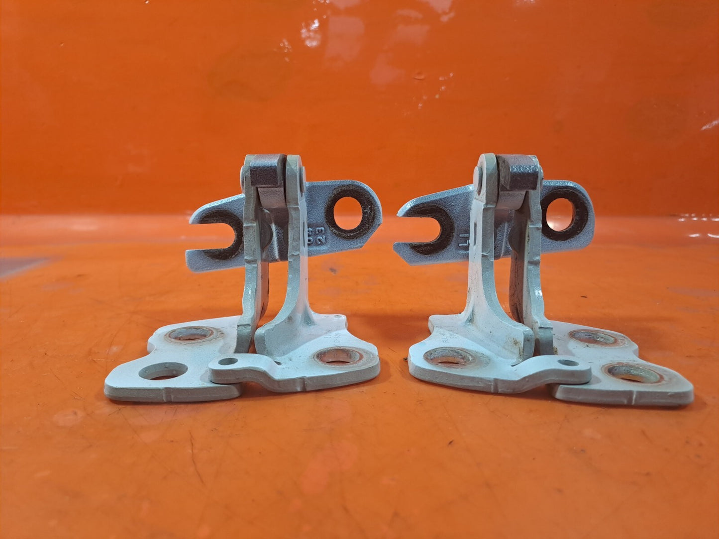 TESLA Model 3 Long 2024 Front Left Top Bottom Door Hinges Warranty A207 - Image 12