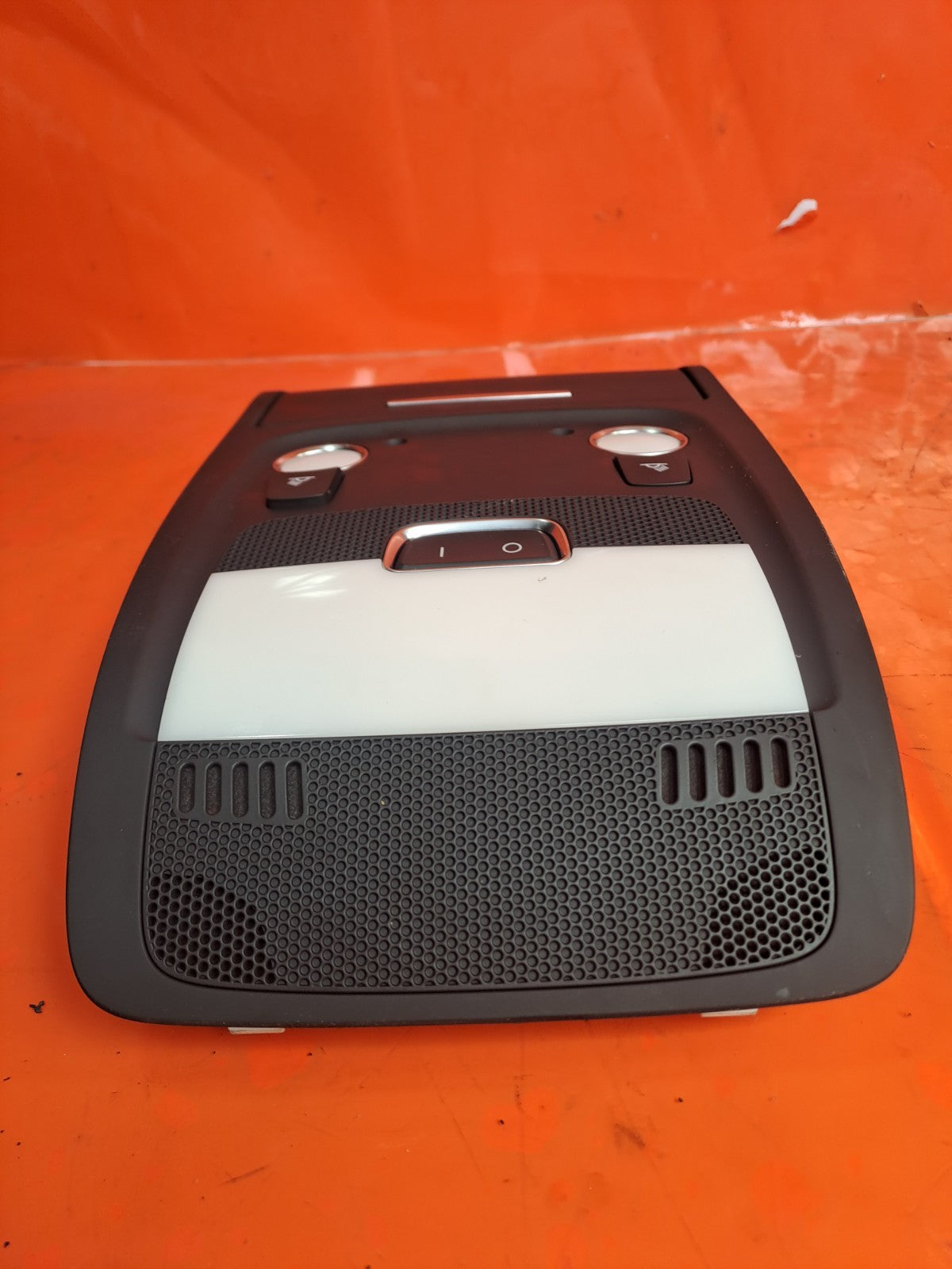 ✅Audi Q5 S Line 2012 2.0 Diesel FRONT INTERIOR ROOF READING LIGHT 8K0951177 A291 - Image 7