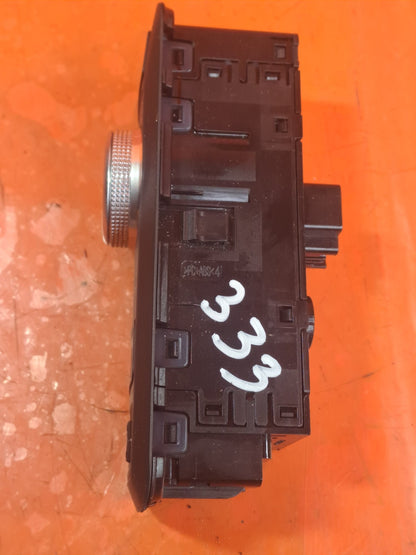 ebay-src:https://i.ebayimg.com/00/s/mtywmfgxmjaw/z/1hwaaesw3etplres/$_57.jpg