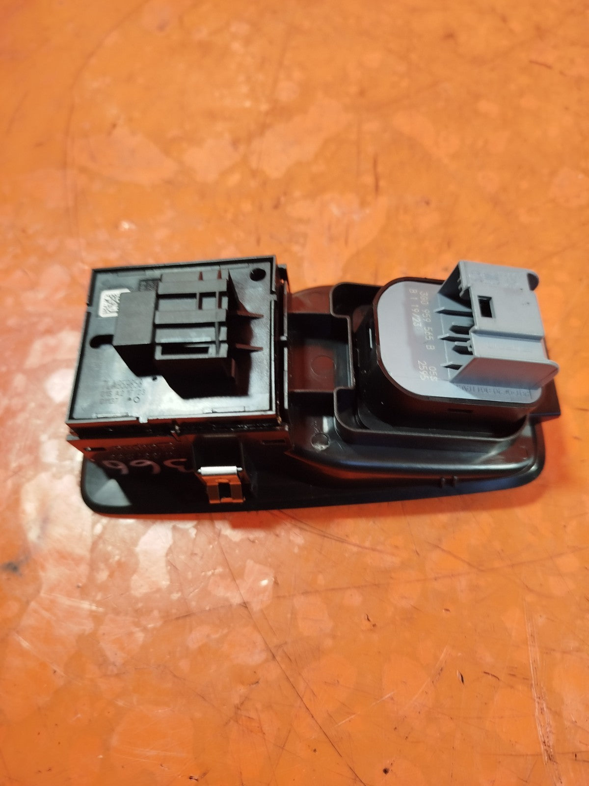 ✅2024 FORD TOURNEO CONNECT FRONT RIGHT WINDOW SWITCH 2K7868247 + WARRANTY A366 - Image 12