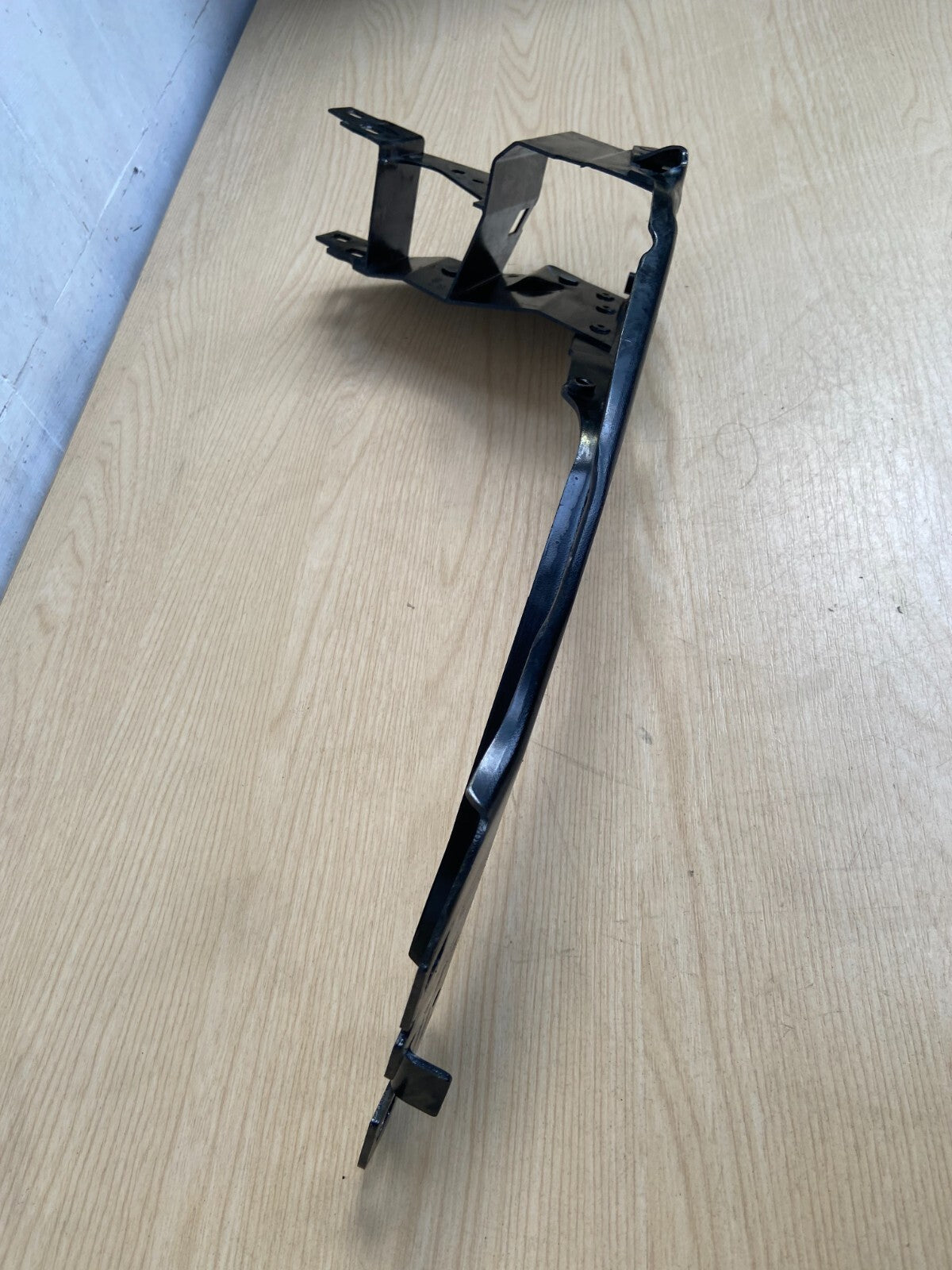 MINI COOPER 1.5 DIESEL 2017 PASSENGER LEFT SIDE HEADLIGHT PANEL SUPPORT - Image 3