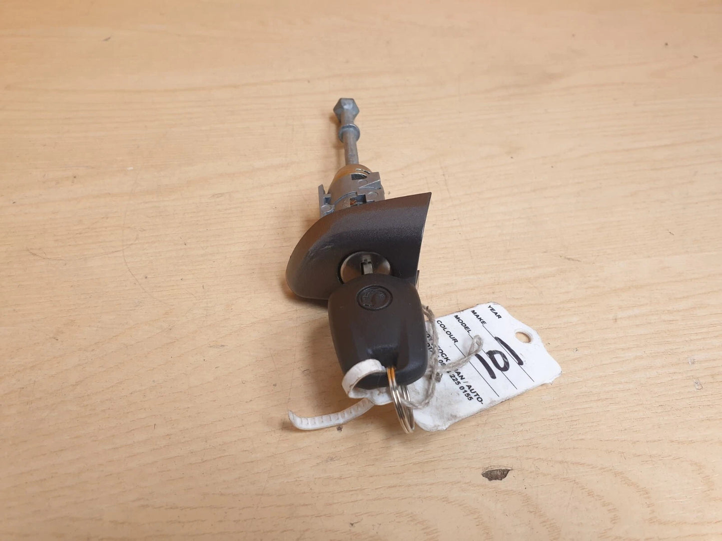 ✅Vauxhall Corsa 1.2 Petrol 2021 Barrel Door Lock Switch w/Key Warranty A005 - Image 6
