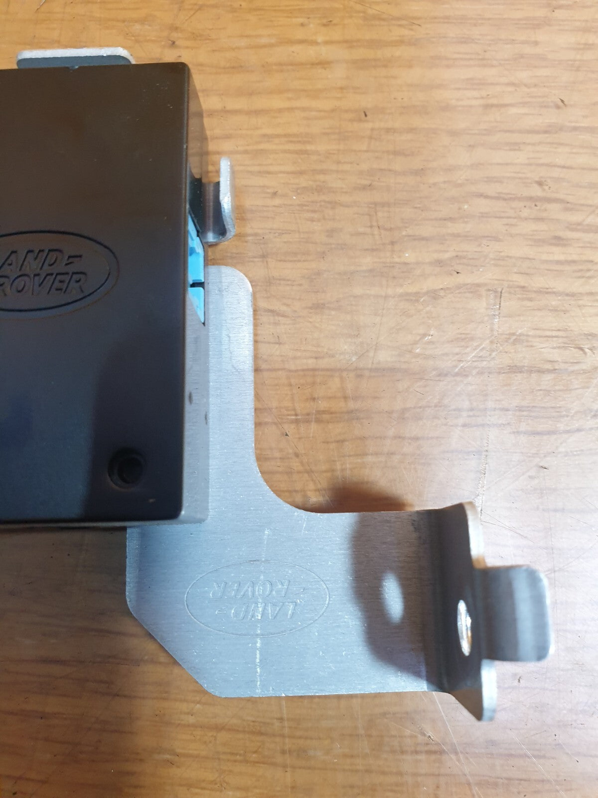 ebay-src:https://i.ebayimg.com/00/s/mtywmfgxmjaw/z/sgoaaoswjmlmqjgy/$_57.jpg