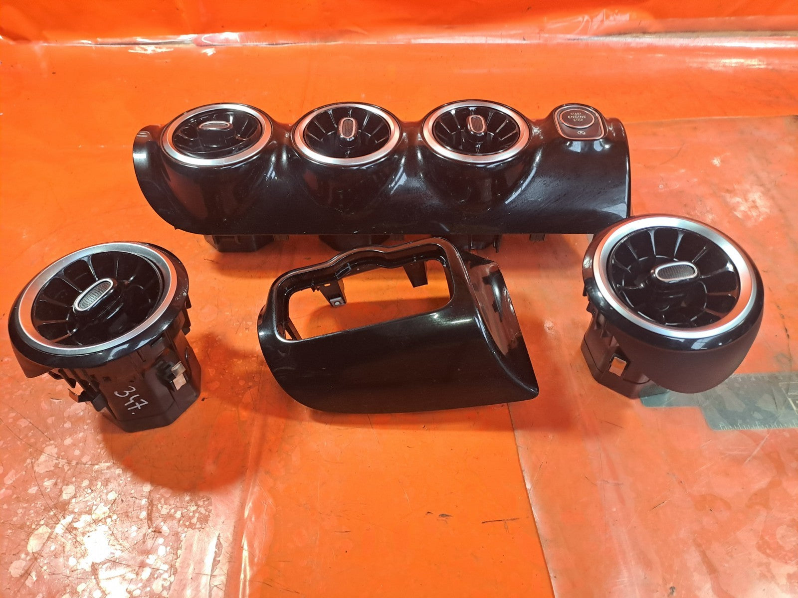 ✅MERCEDES A180D W177 1.5 DIESEL 2019 DASHBOARD AIR VENTS A1778308300 A1776800101 - Image 4