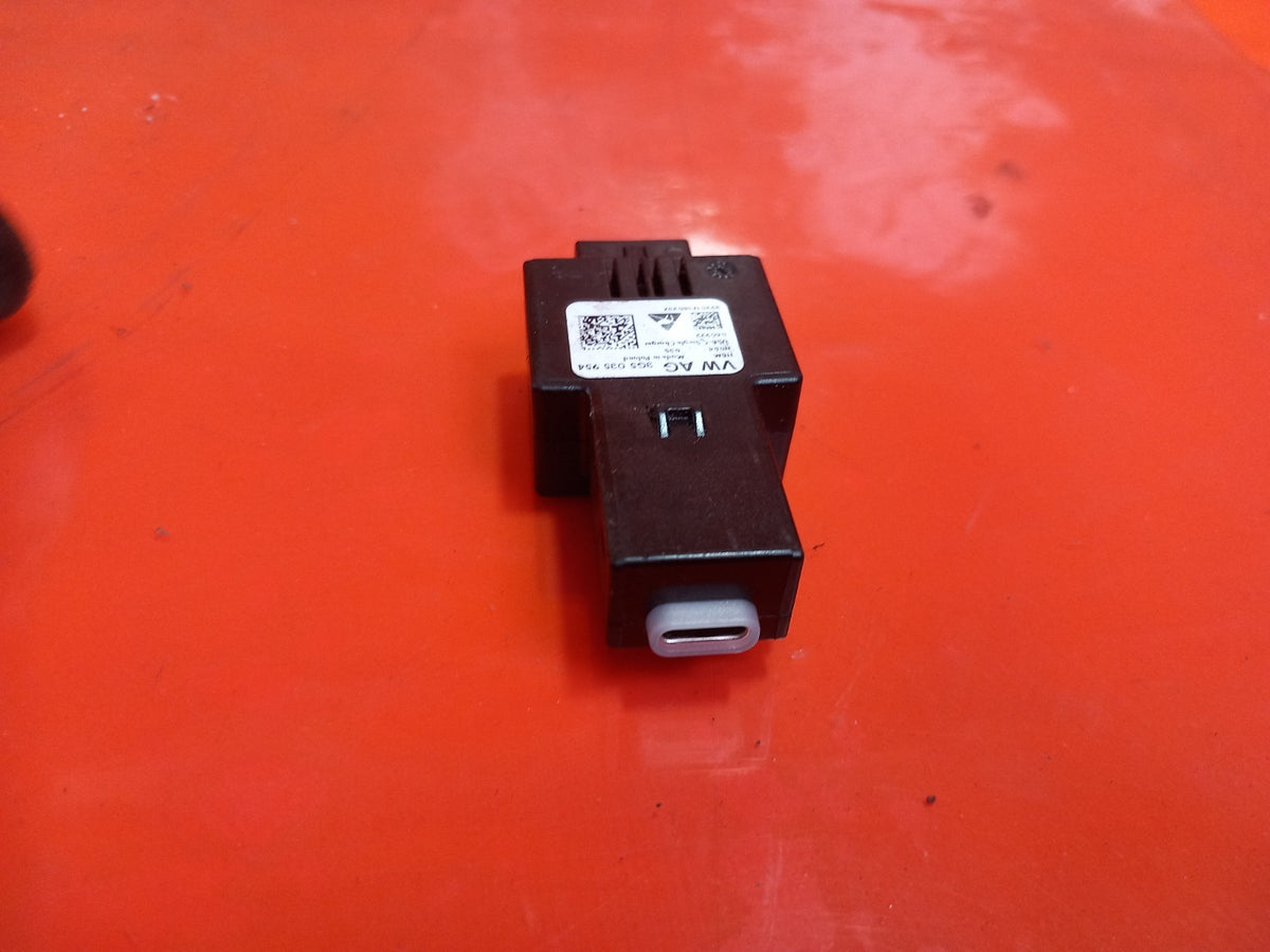 ebay-src:https://i.ebayimg.com/00/s/mtiwmfgxnjaw/z/ejyaaeswtf5qgblg/$_57.jpg