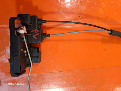 ✅2018 SSANGYONG KORANDO LE FRONT LEFT DOOR LOCK + WARRANTY A288 - Image 2